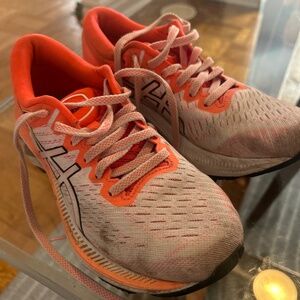 Asics Gel Kayano 27 Tokyo Running Trainers White Orange 1012A948 Women’s Size 6